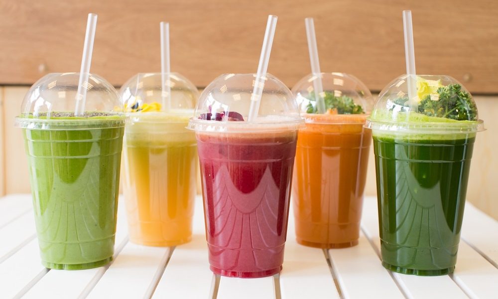 THE SMOOTHIE TIMELINE: 30 DAYS, 30 SMOOTHIES, 1 NEW YOU